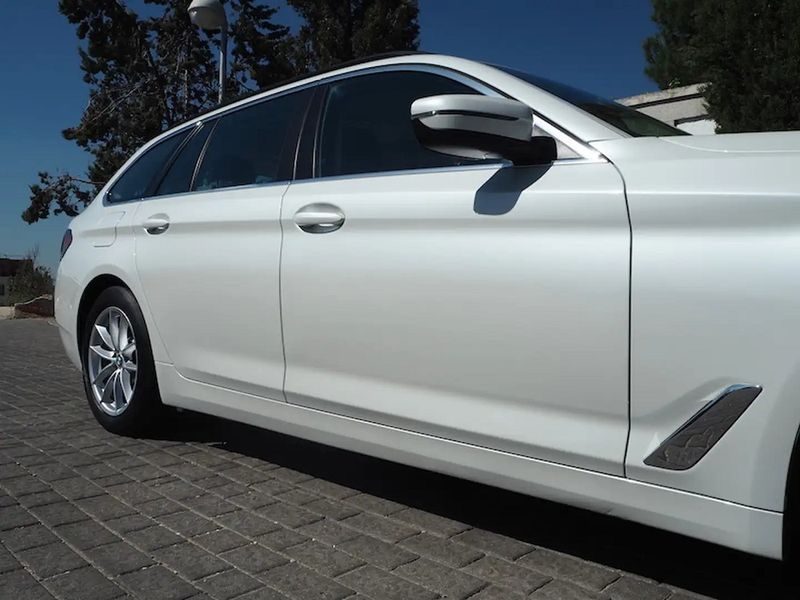 BMW 520D • 2021 • 94,000 km 4