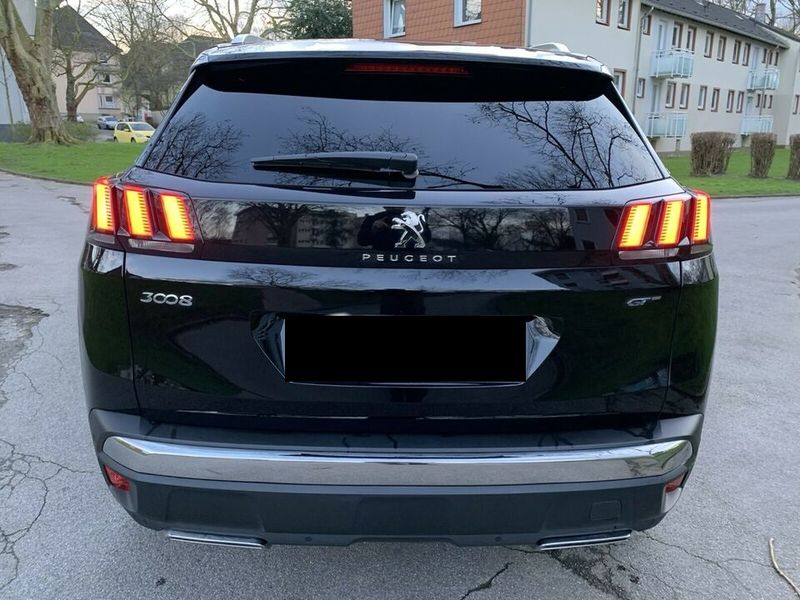 Peugeot 3008 • 2018 • 68,000 km 3