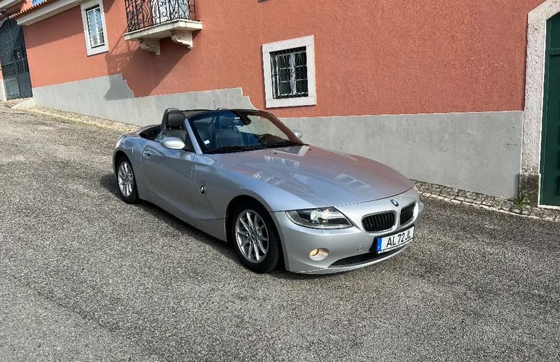 BMW Z4 • 2005 • 180,000 km 1