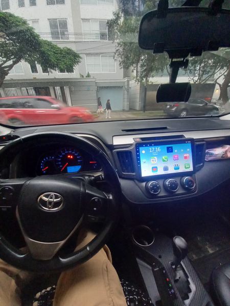 Toyota RAV4 • 2014 • 65,000 km 5