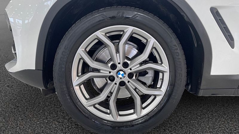 BMW X4 • 2019 • 44,868 km 13