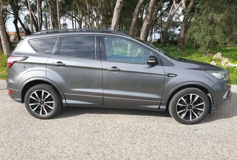 Ford Kuga • 2018 • 82,000 km 1