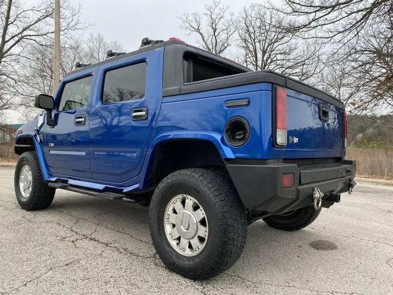Hummer H2 SUT • 2006 • 120,545 km 2