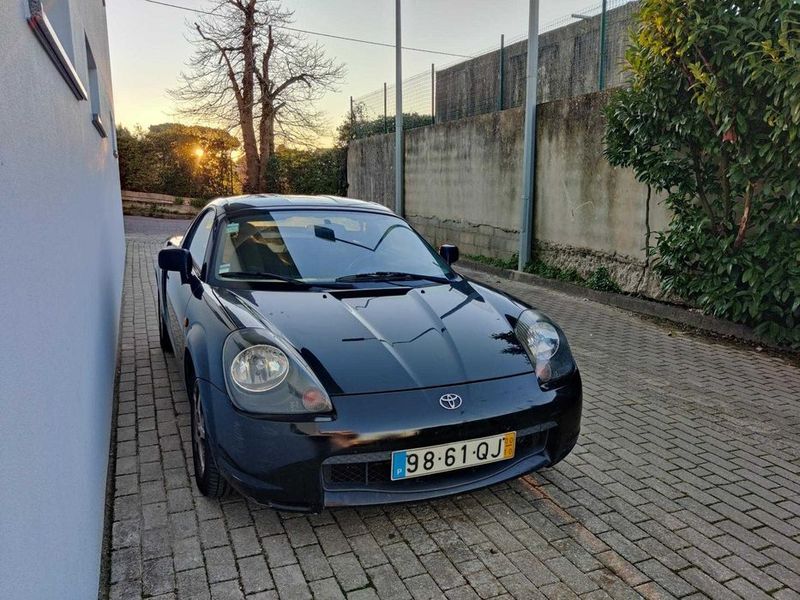 Toyota MR2 • 2000 • 188,000 km 1