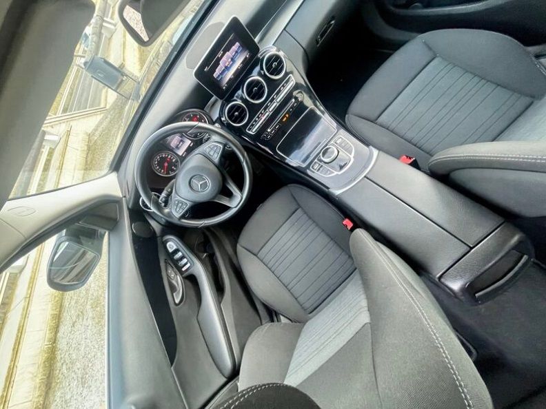 Mercedes-Benz C-Class • 2016 • 115,000 km 10