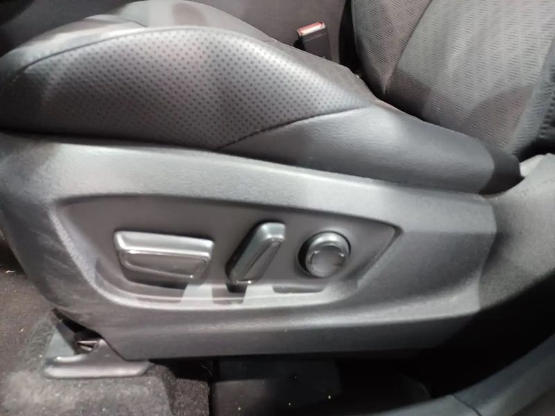 Toyota C-HR • 2022 • 20,000 km 5