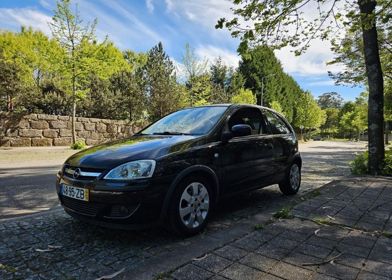 Opel Corsa • 2004 • 225,000 km 3