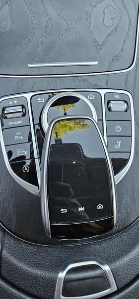 Mercedes-Benz E • 2019 • 123,500 km 11