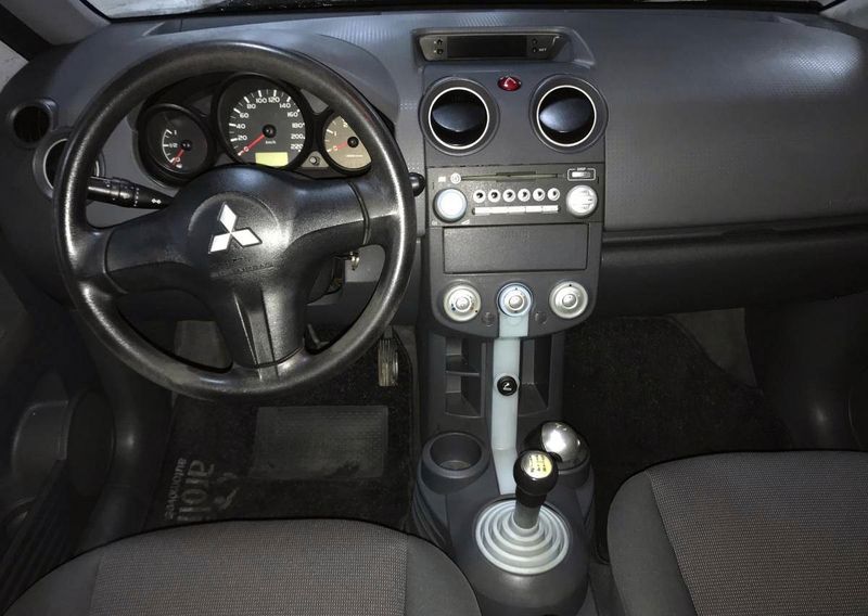Mitsubishi Colt • 2005 • 190,000 km 4