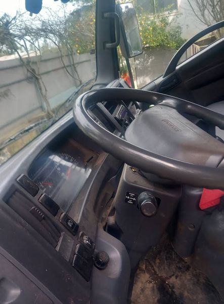 Isuzu Canter • 2011 • 195,000 km 2