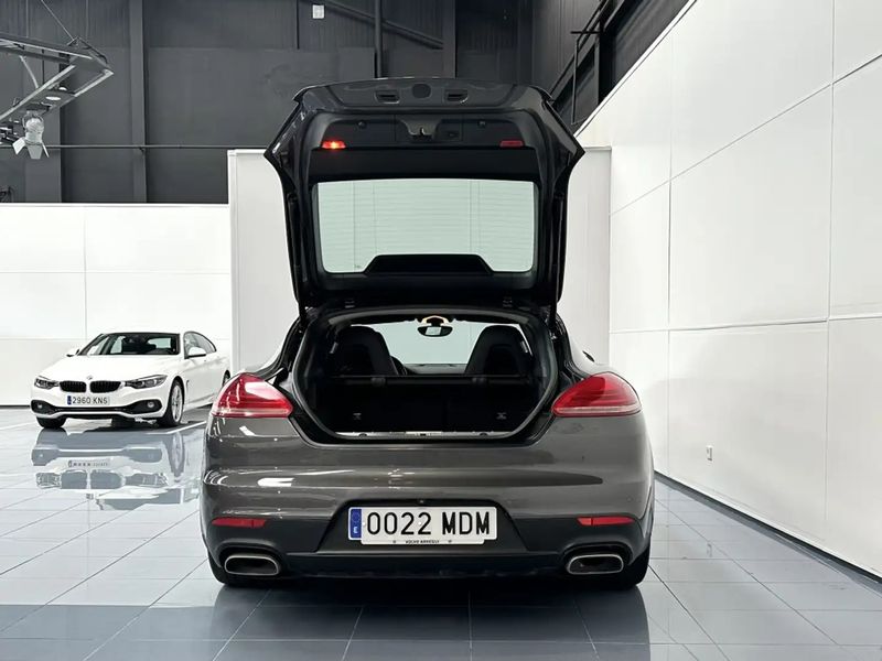 Porsche Panamera • 2014 • 144,000 km 8
