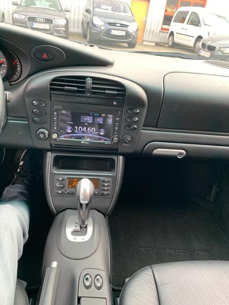 Porsche 911 • 2002 • 163,000 km 4