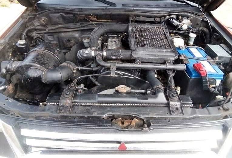 Mitsubishi L200 • 1997 • 200,000 km 3