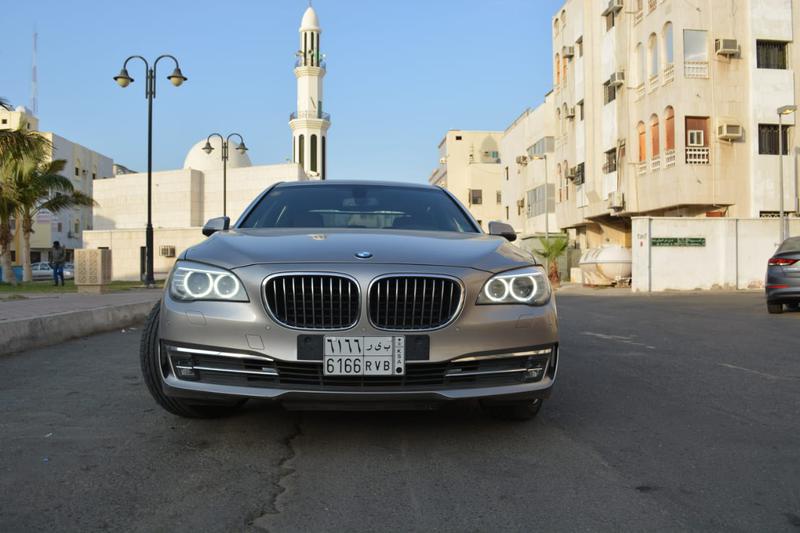 BMW Rad 7 • 2013 • 179,000 km 1