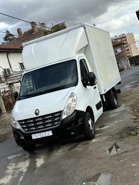 Renault Master • 2011 • 1,000 km 2