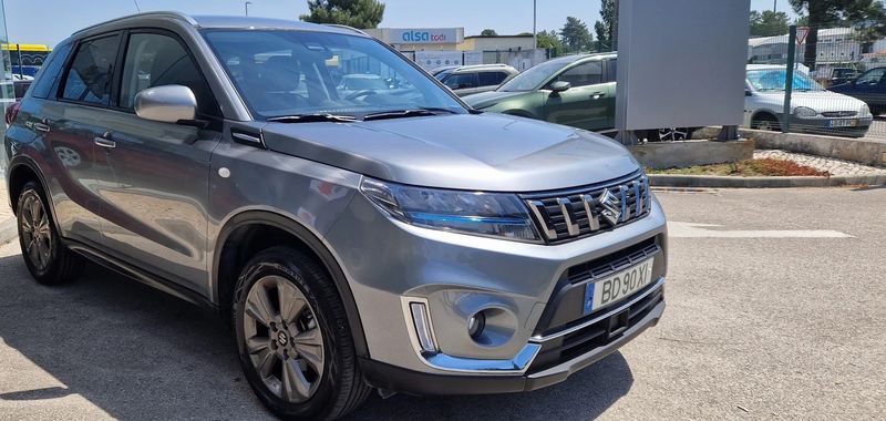 Suzuki Vitara • 2023 • 10,500 km 2