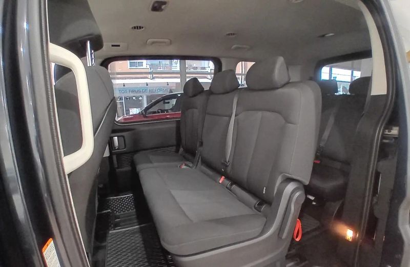 Hyundai Santa Fe • 2022 • 144,718 km 9