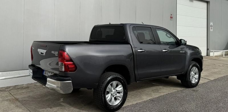 Toyota Hilux • 2019 • 201,000 km 3