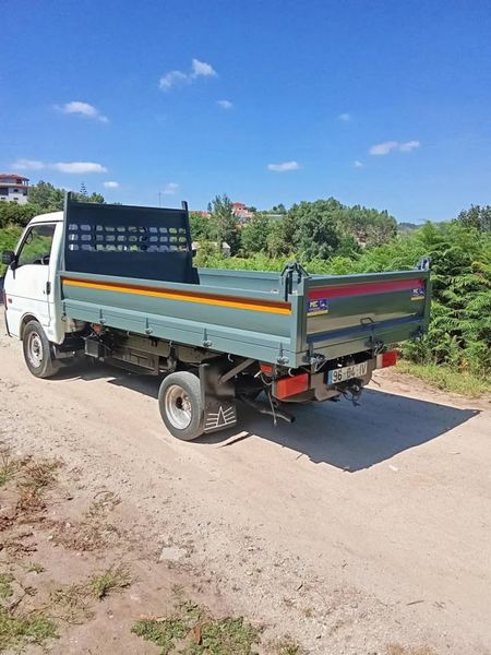 Mazda B2500 • 2009 • 140,000 km 8