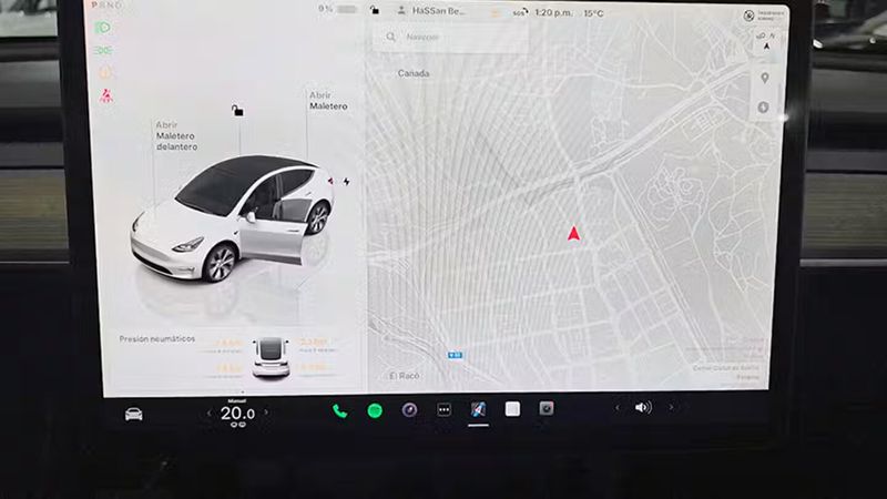 Tesla Model Y • 2024 • 16,942 km 4