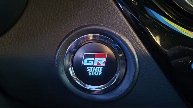 Toyota C-HR • 2022 • 63,830 km 14