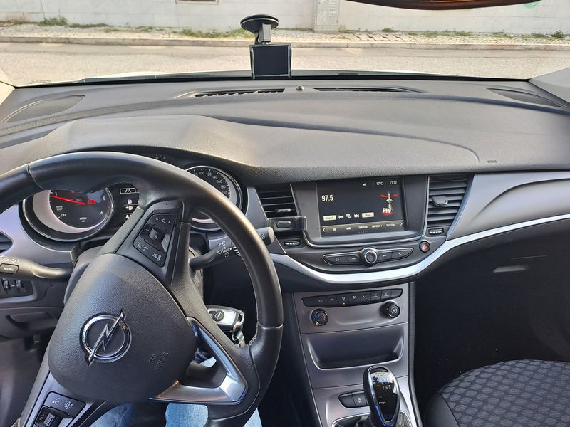 Opel Astra • 2018 • 139,000 km 4
