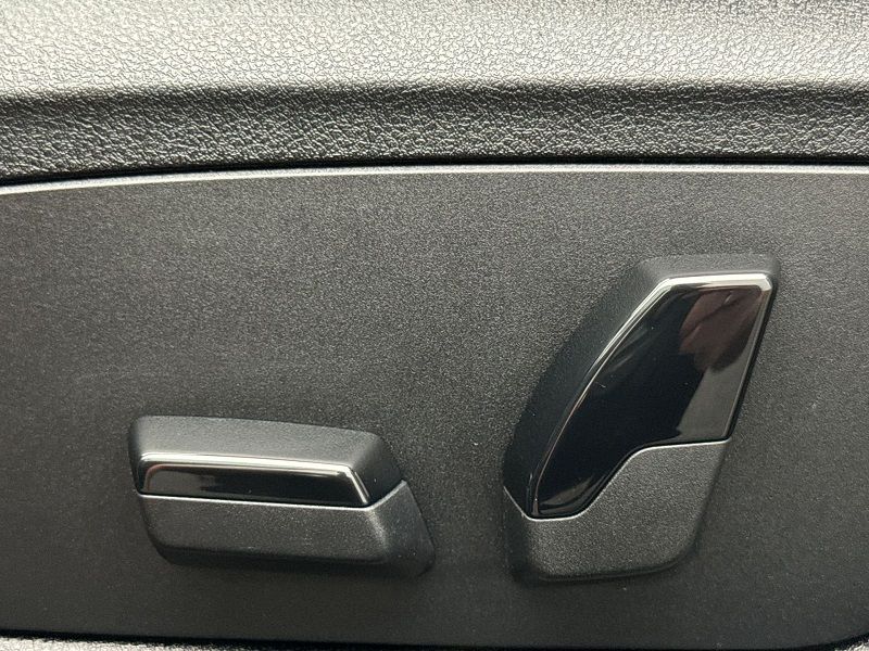 BMW 5 Series • 2022 • 43,148 km 7