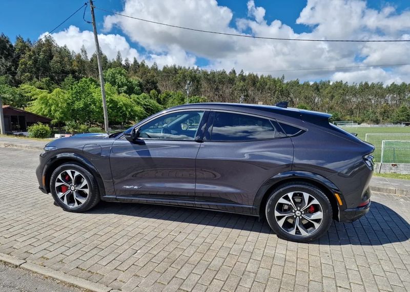 Ford Mustang • 2022 • 48,000 km 4