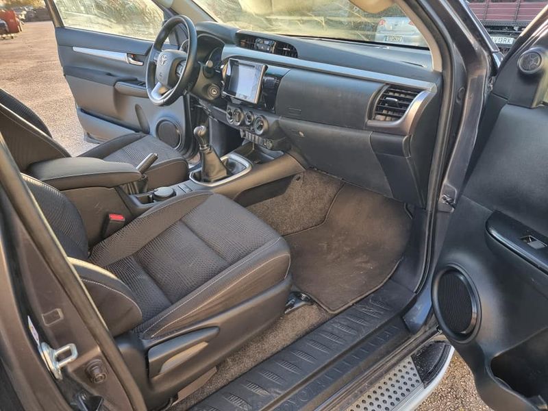 Toyota Hilux • 2019 • 73,000 km 4
