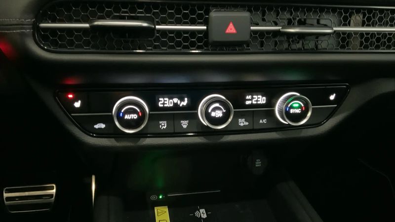 Honda CR-V Hybrid • 2023 • 5,223 km 9