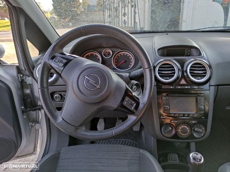 Opel Corsa • 2004 • 205,000 km 4