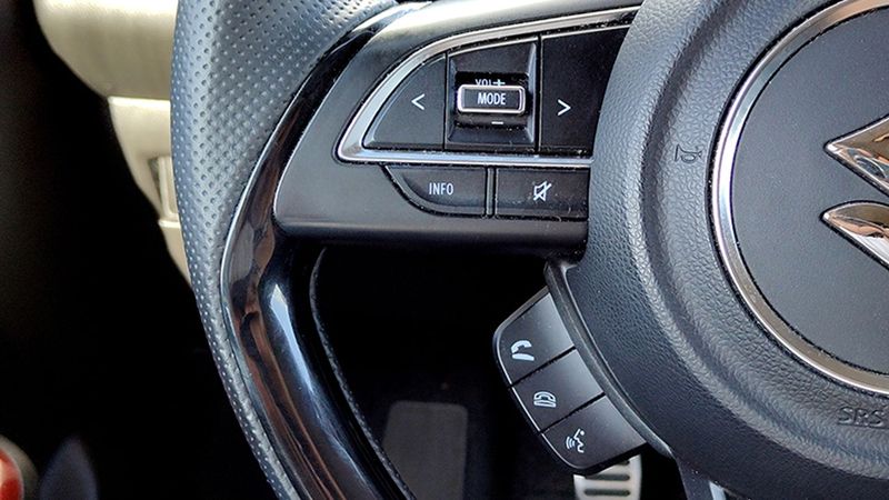 Suzuki Swift • 2023 • 27,000 km 6