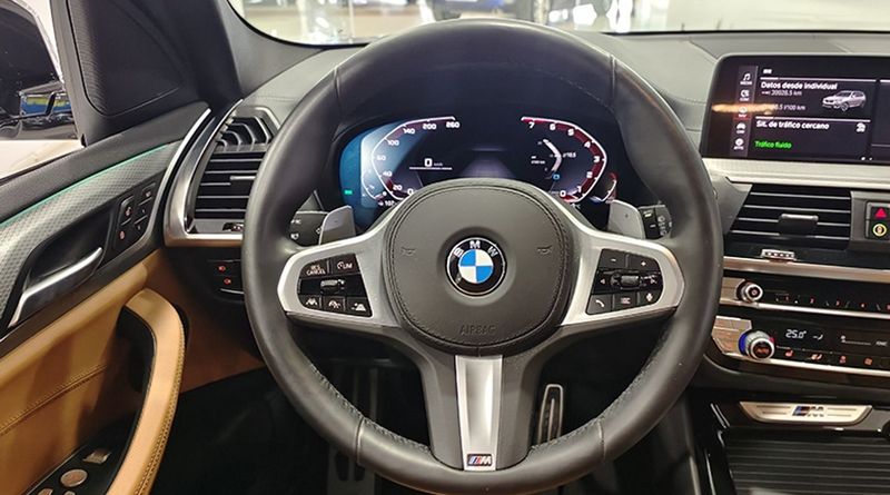 BMW X3 • 2021 • 69,000 km 11