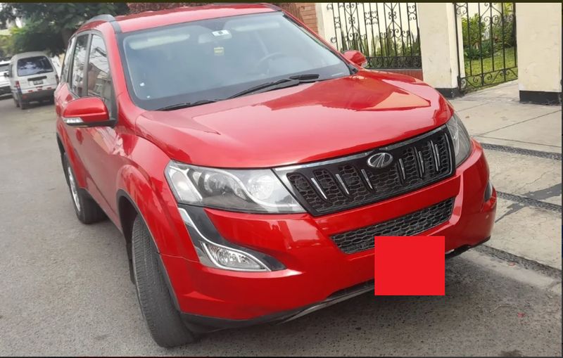 Mahindra XUV500 • 2021 • 73,000 km 1
