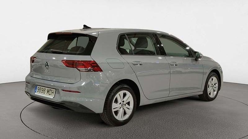 Volkswagen Golf • 2022 • 9,008 km 5