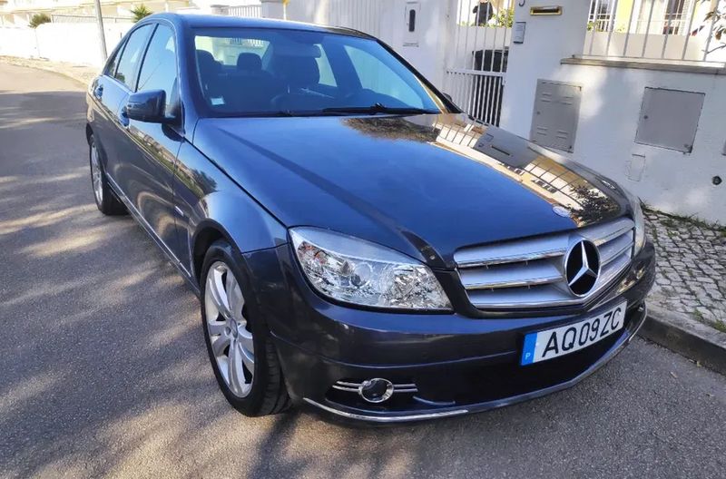 Mercedes-Benz C-Class • 2011 • 155,000 km 1