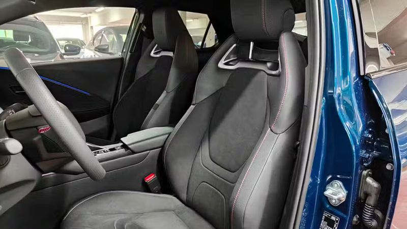 Toyota C-HR • 2024 • 5,350 km 9