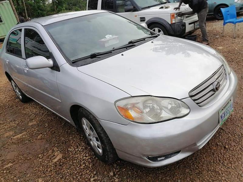 Toyota Corolla • 2005 • 900,000 km 5