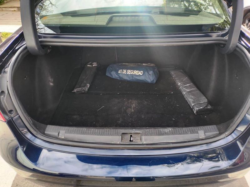 Renault Fluence • 2014 • 120,000 km 8