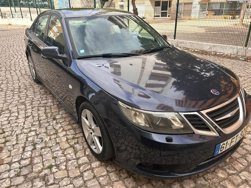 Saab 9-3 • 2008 • 243,000 km 1