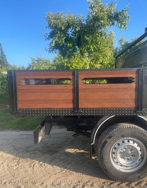 Mitsubishi L200 • 2016 • 113,000 km 2