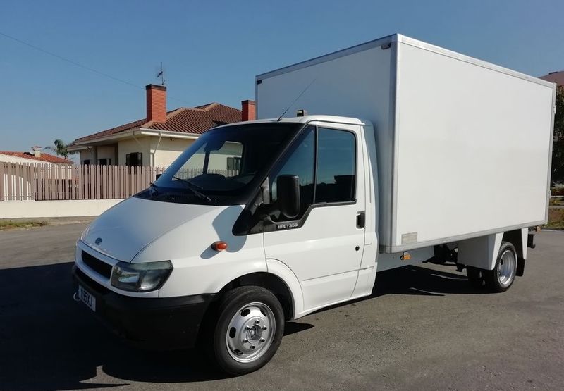 Ford Transit • 2004 • 240,000 km 4