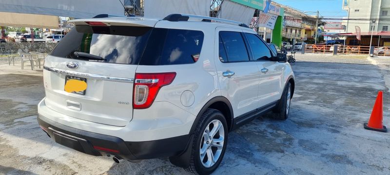 Ford Explorer • 2012 • 150,000 mi 2