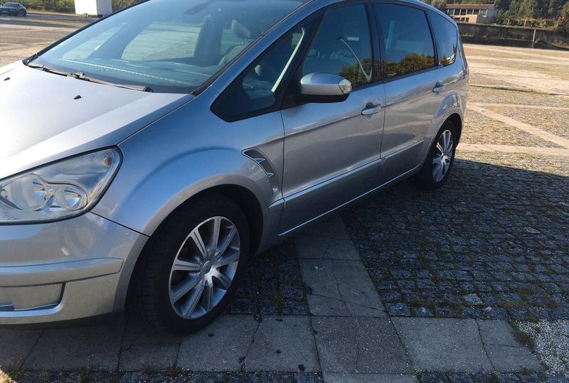 Ford S-Max • 2007 • 200,000 km 3