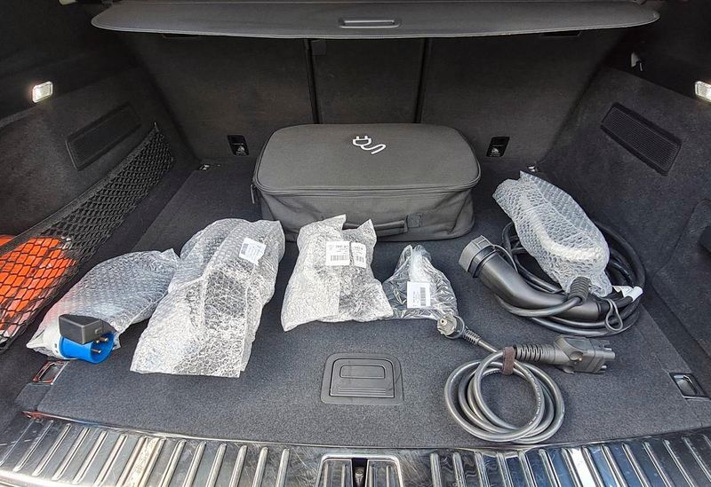 Porsche Cayenne • 2020 • 24,000 km 2