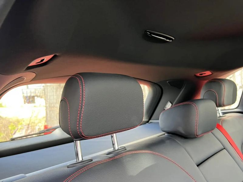 Mercedes-Benz GLC • 2017 • 113,000 km 9