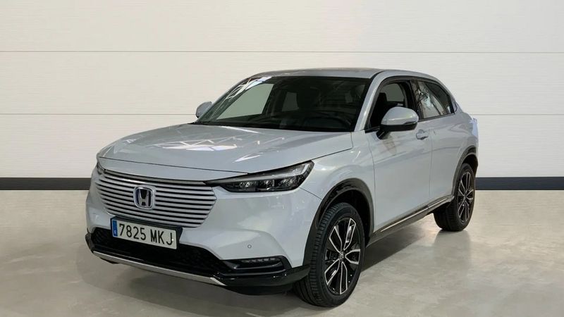 Honda HR-V • 2023 • 14,000 km 3