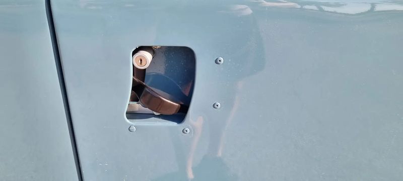 Land Rover LR3 • 1976 • 65,800 km 18