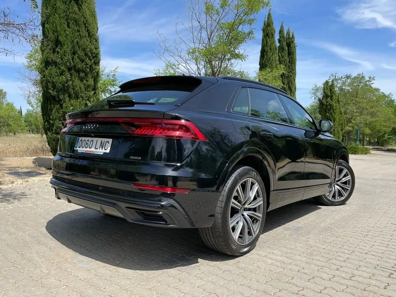 Audi Q8 • 2021 • 49,000 km 2