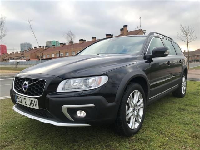 Volvo XC70 • 2015 • 109,000 km 12